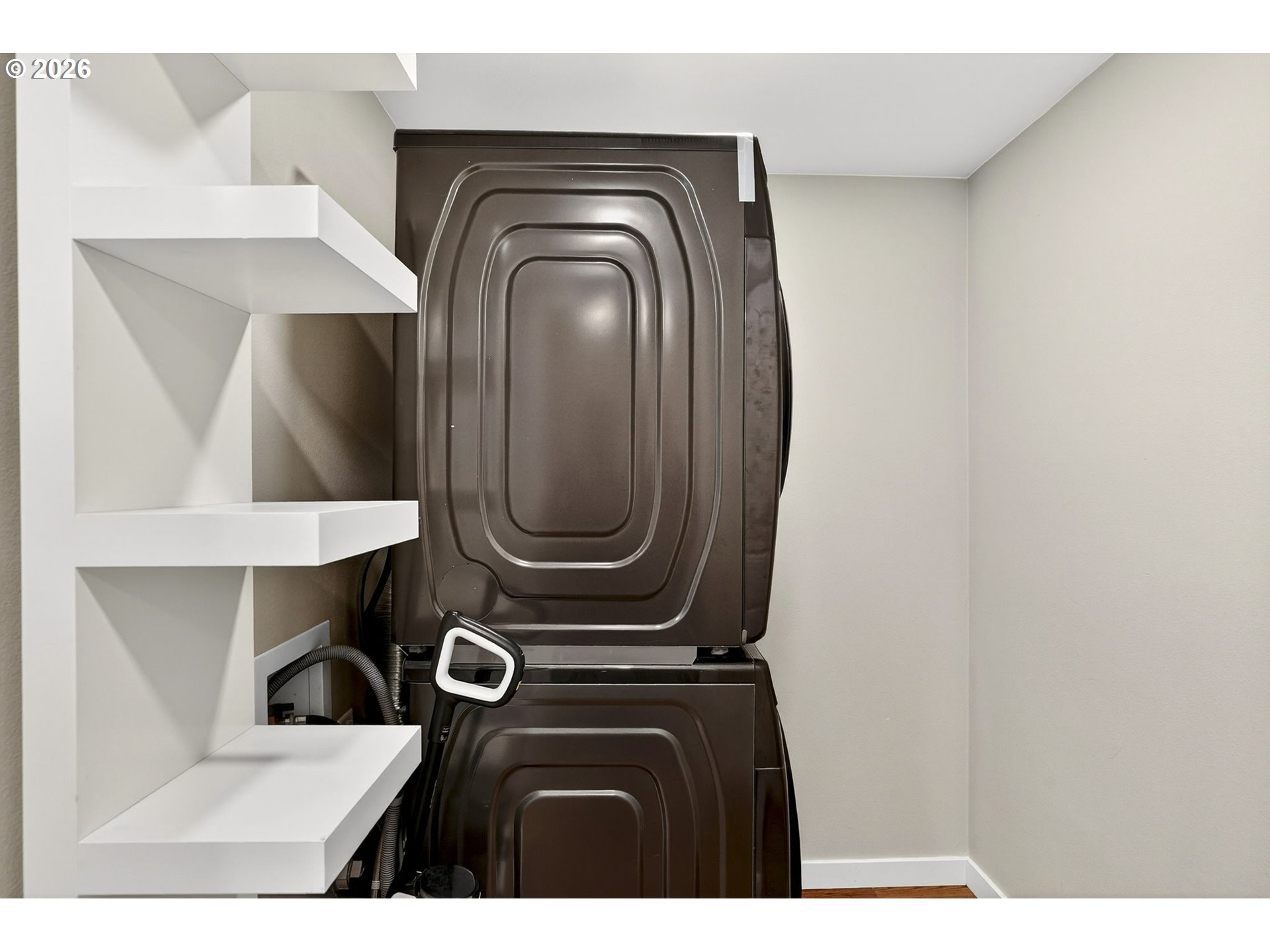 155 East Rose Street Lebanon, OR 97355 - Photo 29 of 35