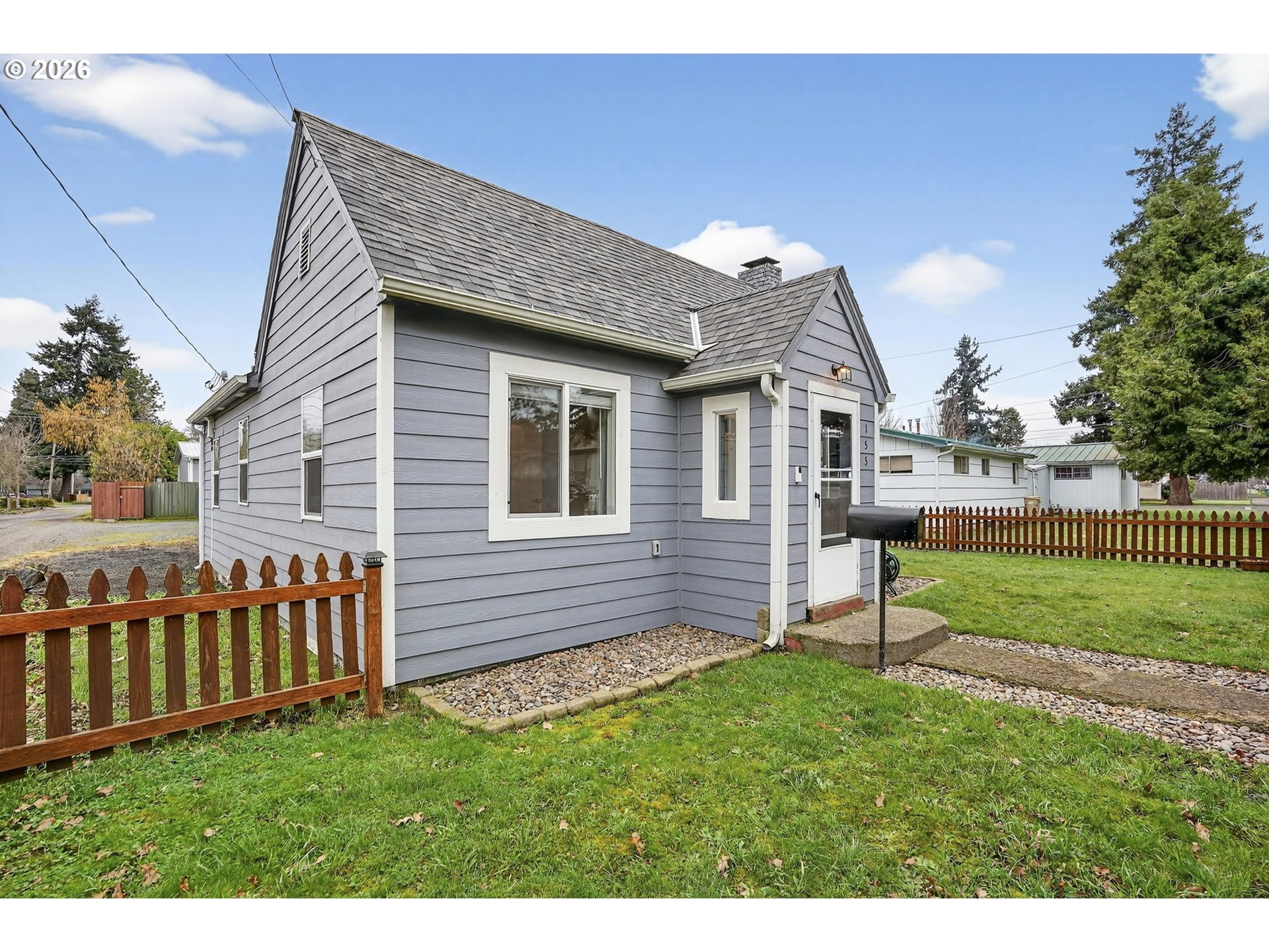 155 East Rose Street Lebanon, OR 97355 - Photo 3 of 35