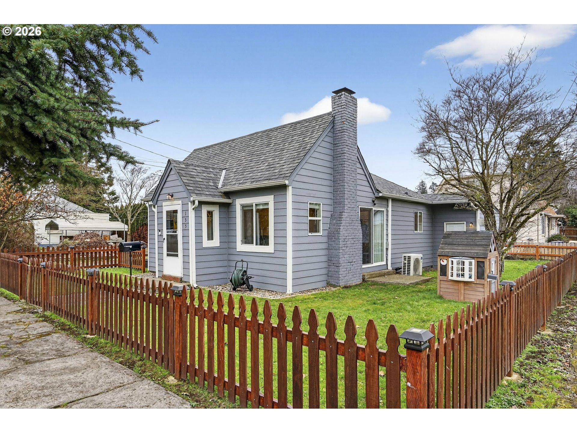 155 East Rose Street Lebanon, OR 97355 - Photo 4 of 35