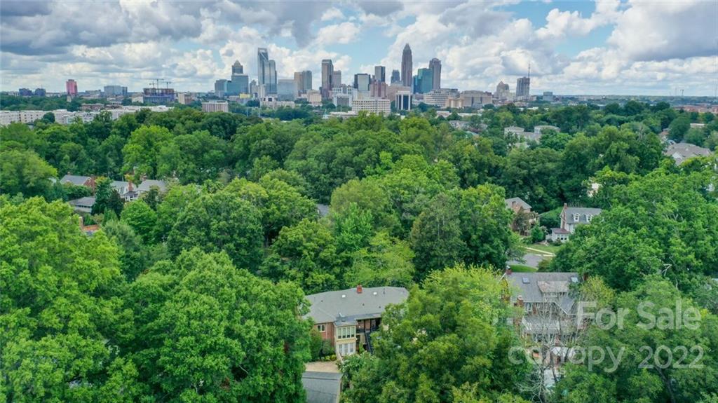 811 Queens Road, Unit 2 Charlotte, NC 28207 - Photo 31 of 31 an aerial view of a city with lots of residential buildings