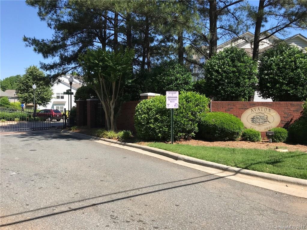 2733 Avalon Loop Road, Unit 2733 Charlotte, NC 28269 - Photo 9 of 10 Gallery Image 9