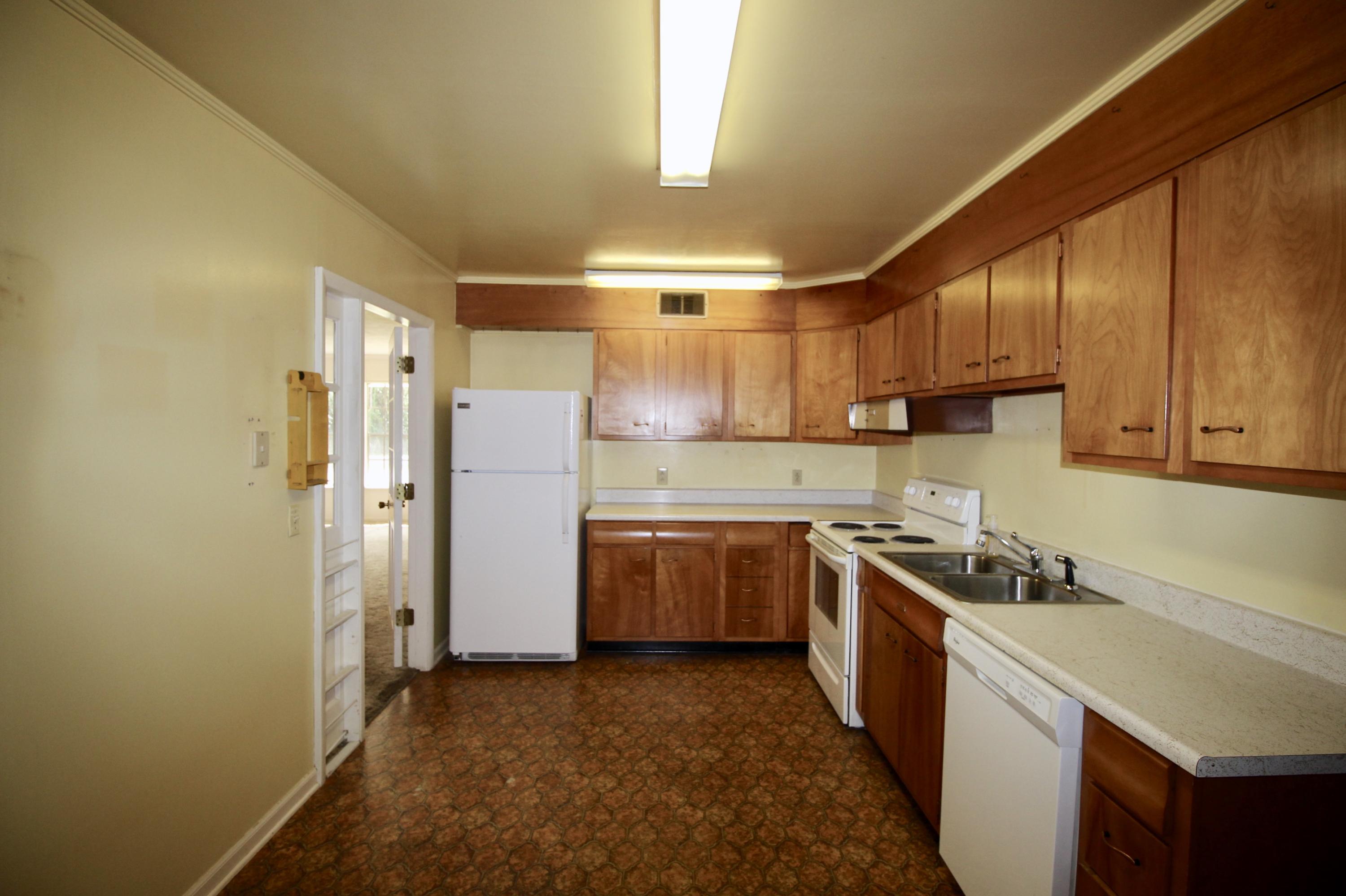 504 Bob Sikes Road DeFuniak Springs, FL 32435 - Photo 22 of 39 fullsizeoutput_7f8