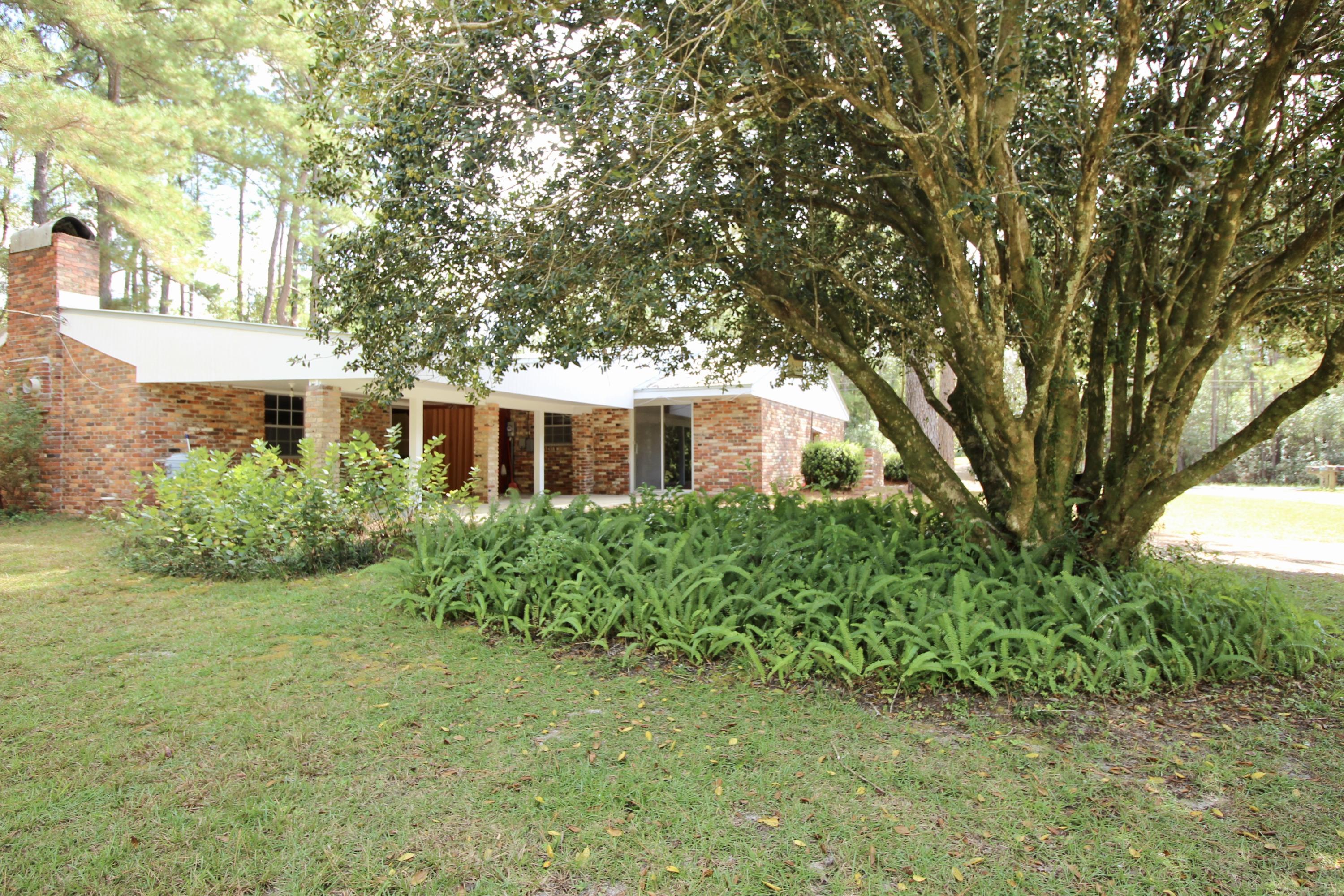 504 Bob Sikes Road DeFuniak Springs, FL 32435 - Photo 4 of 39 fullsizeoutput_80e