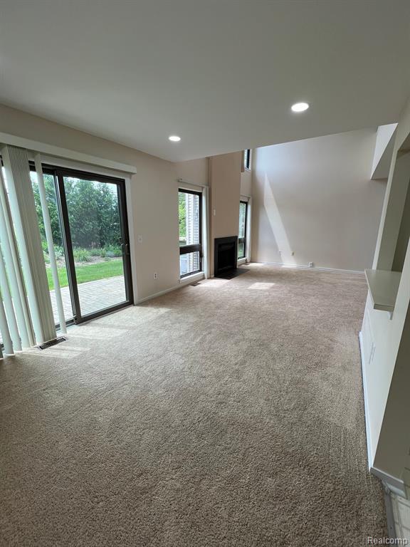 715 Eton Court Rochester Hills, MI 48307 - Photo 7 of 23