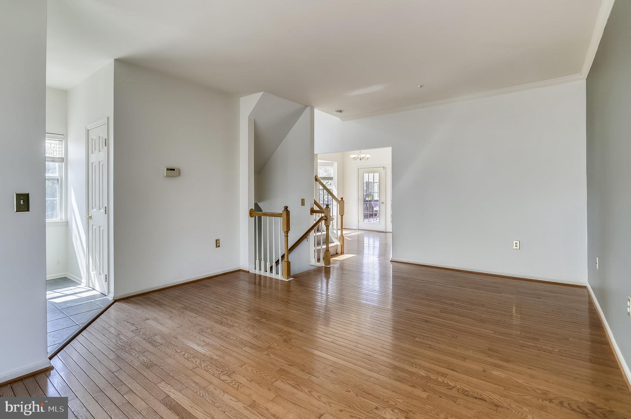 2530 Ayr Court Crofton, MD 21114 - Photo 4 of 50 Living room