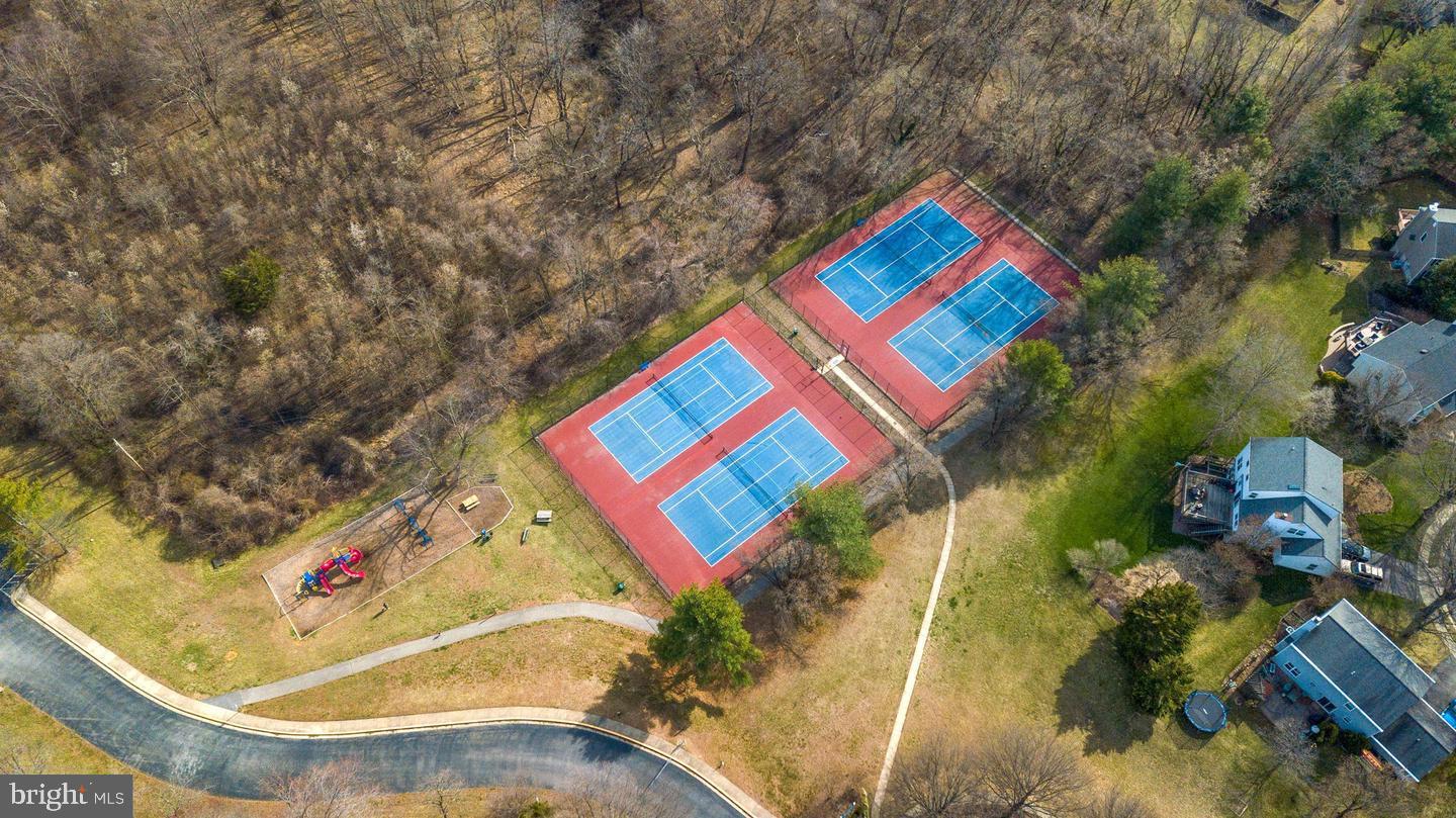 2530 Ayr Court Crofton, MD 21114 - Photo 41 of 50 Aerial view of CVPRA private tennis courts