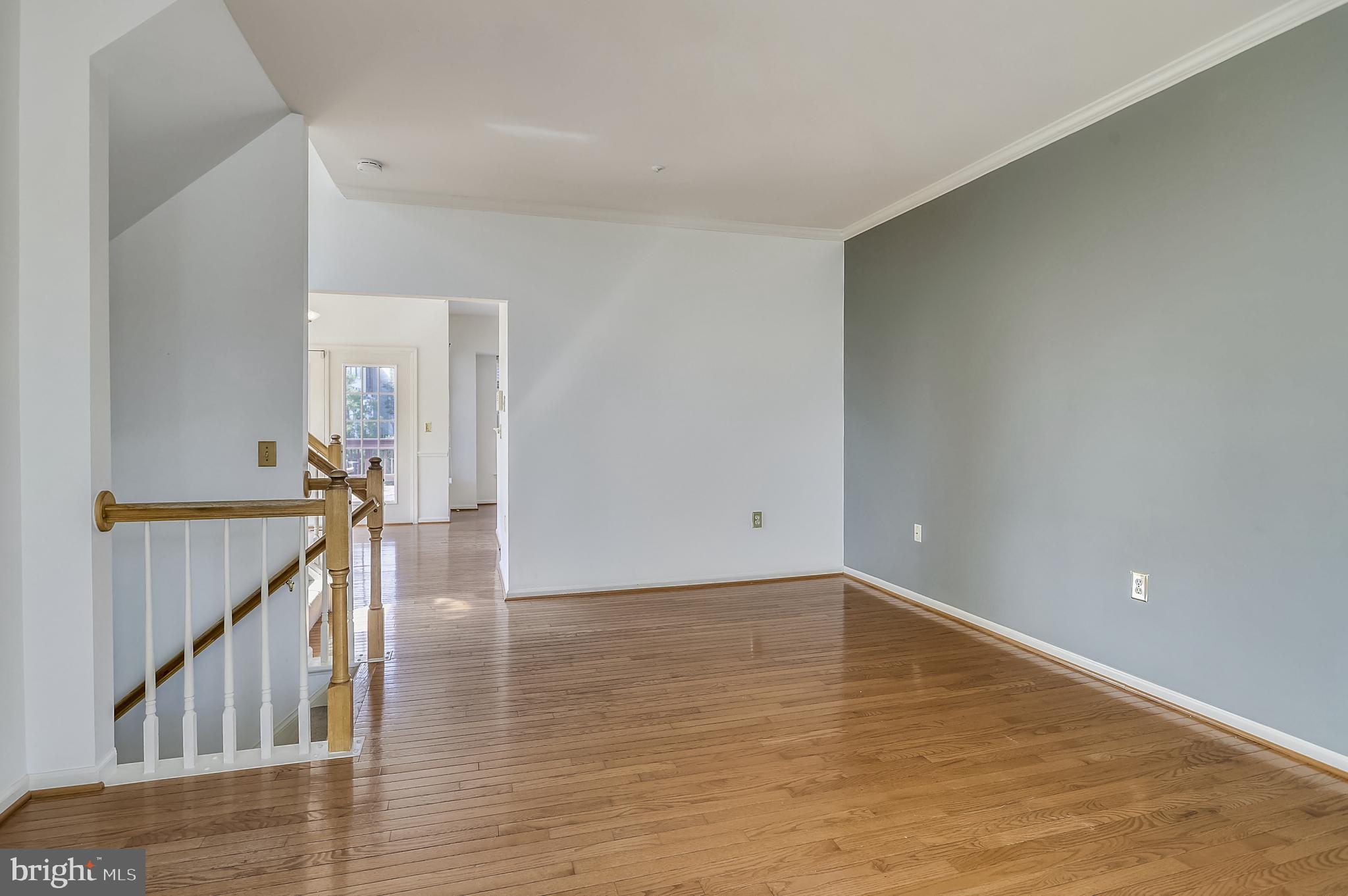 2530 Ayr Court Crofton, MD 21114 - Photo 5 of 50 Living room