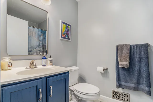 $574,900 | 4314 West Hickory Road, Hickory Corners, MI 49060