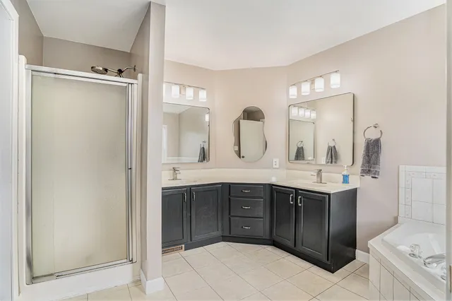 $574,900 | 4314 West Hickory Road, Hickory Corners, MI 49060