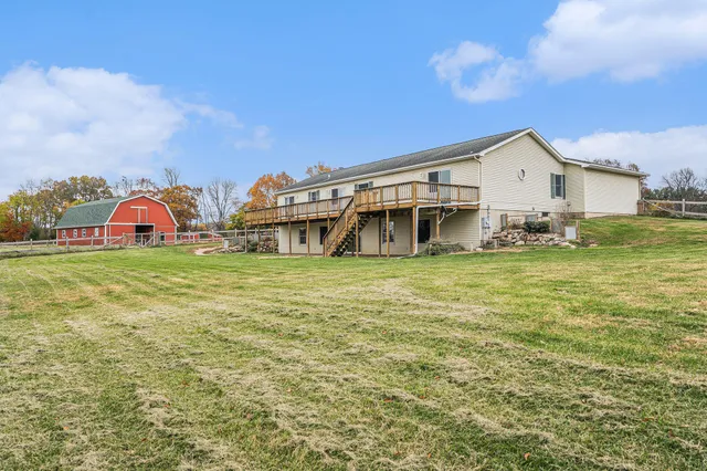 $574,900 | 4314 West Hickory Road, Hickory Corners, MI 49060