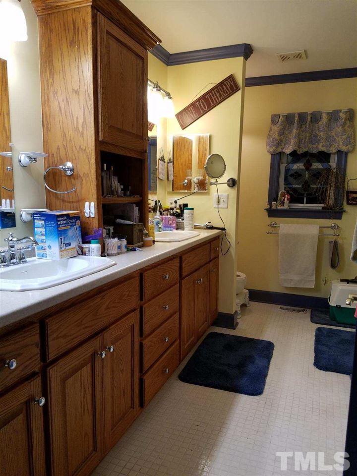 2363 Jr Road Kenly, NC 27542 - Photo 14 of 25 Gallery Image 14