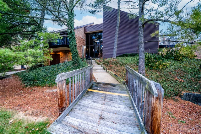 $156,900 | 14533 Walden Court, Unit G2, Oak Forest, IL 60452