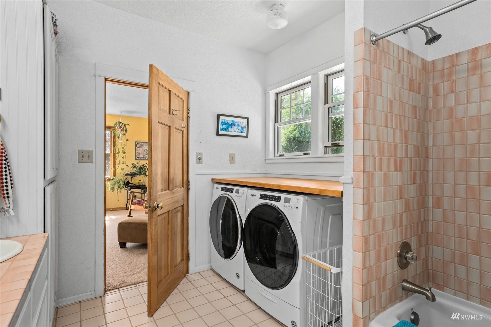 1295 Ferrier Road Winlock, WA 98596 - Photo 15 of 39 a view of a bathroom with a washer and dryer