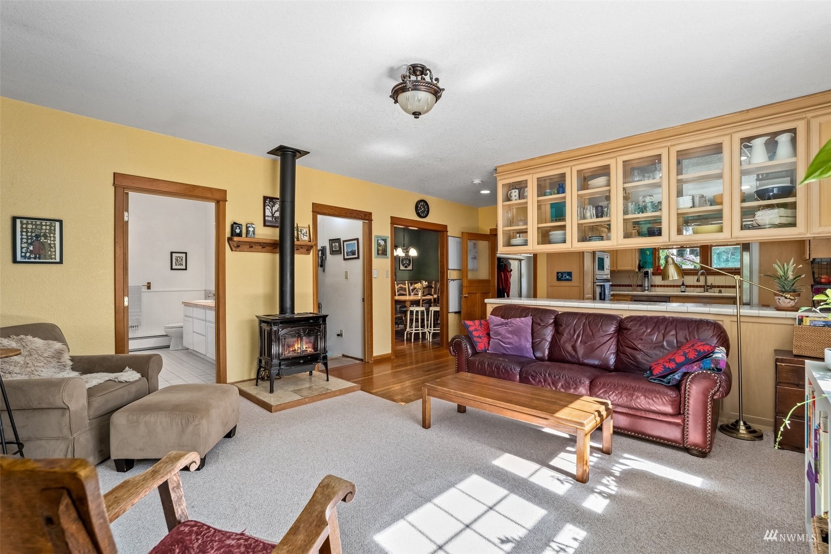 1295 Ferrier Road Winlock, WA 98596 - Photo 9 of 39 a living room with furniture and floor to ceiling window