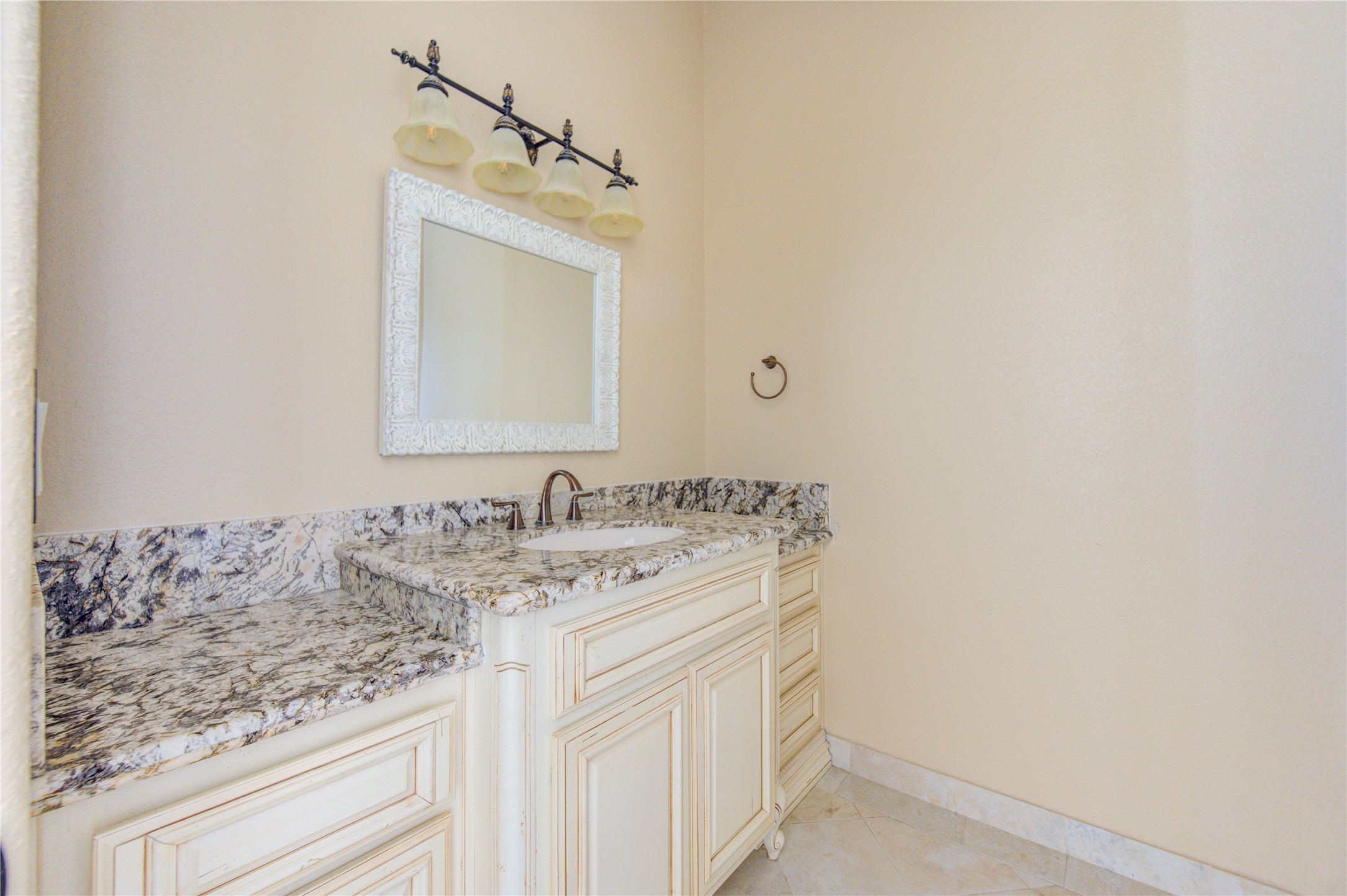 903 North Chenango Street Angleton, TX 77515 - Photo 37 of 49