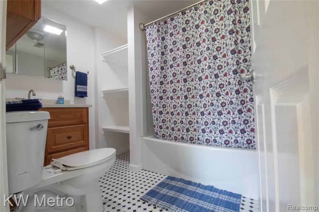 10800 Holland Road Taylor, MI 48180 - Photo 8 of 16
