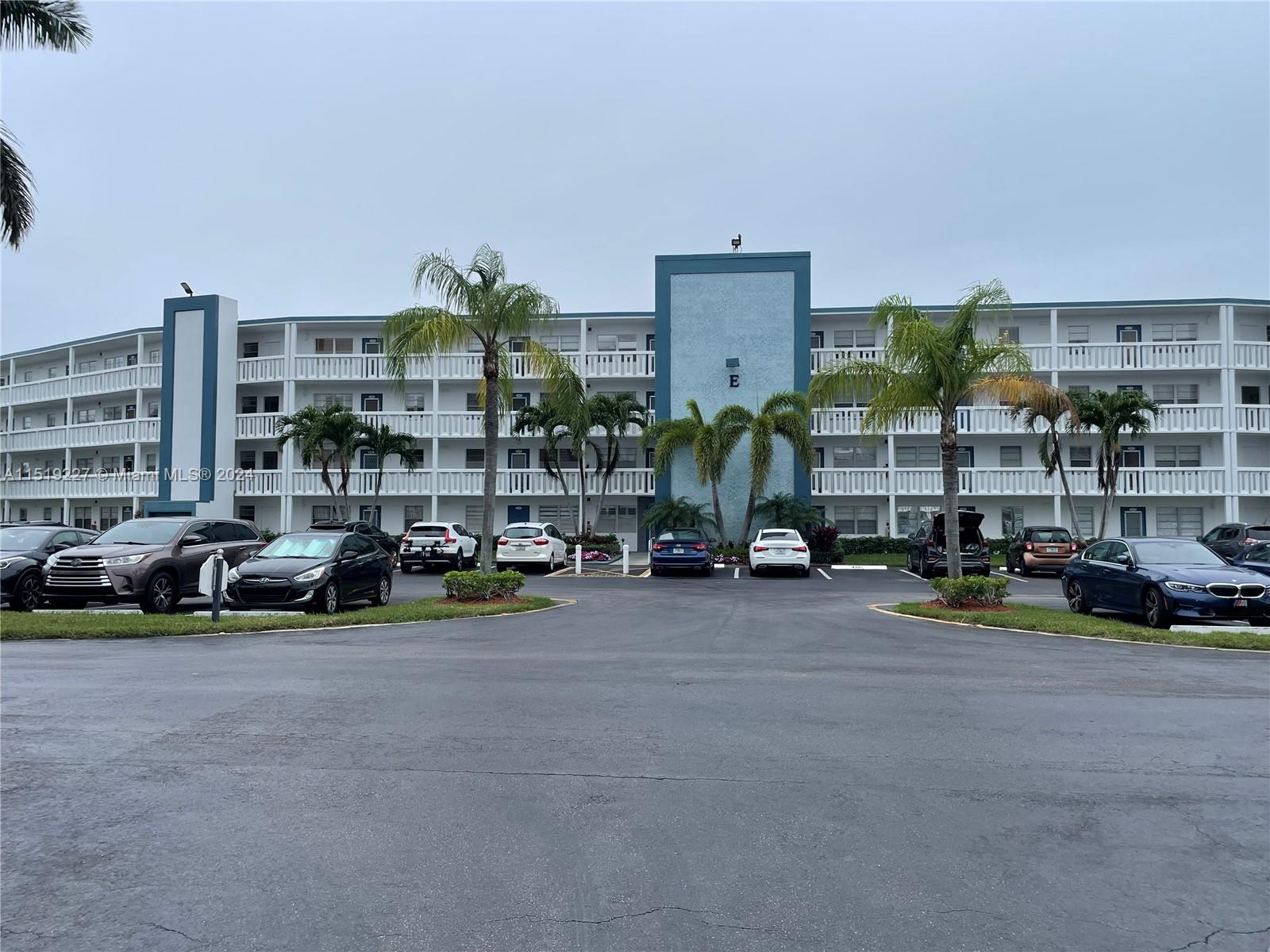 2085 Exeter, Unit 2085 Boca Raton, FL 33434 - Photo 24 of 31 a view of parking