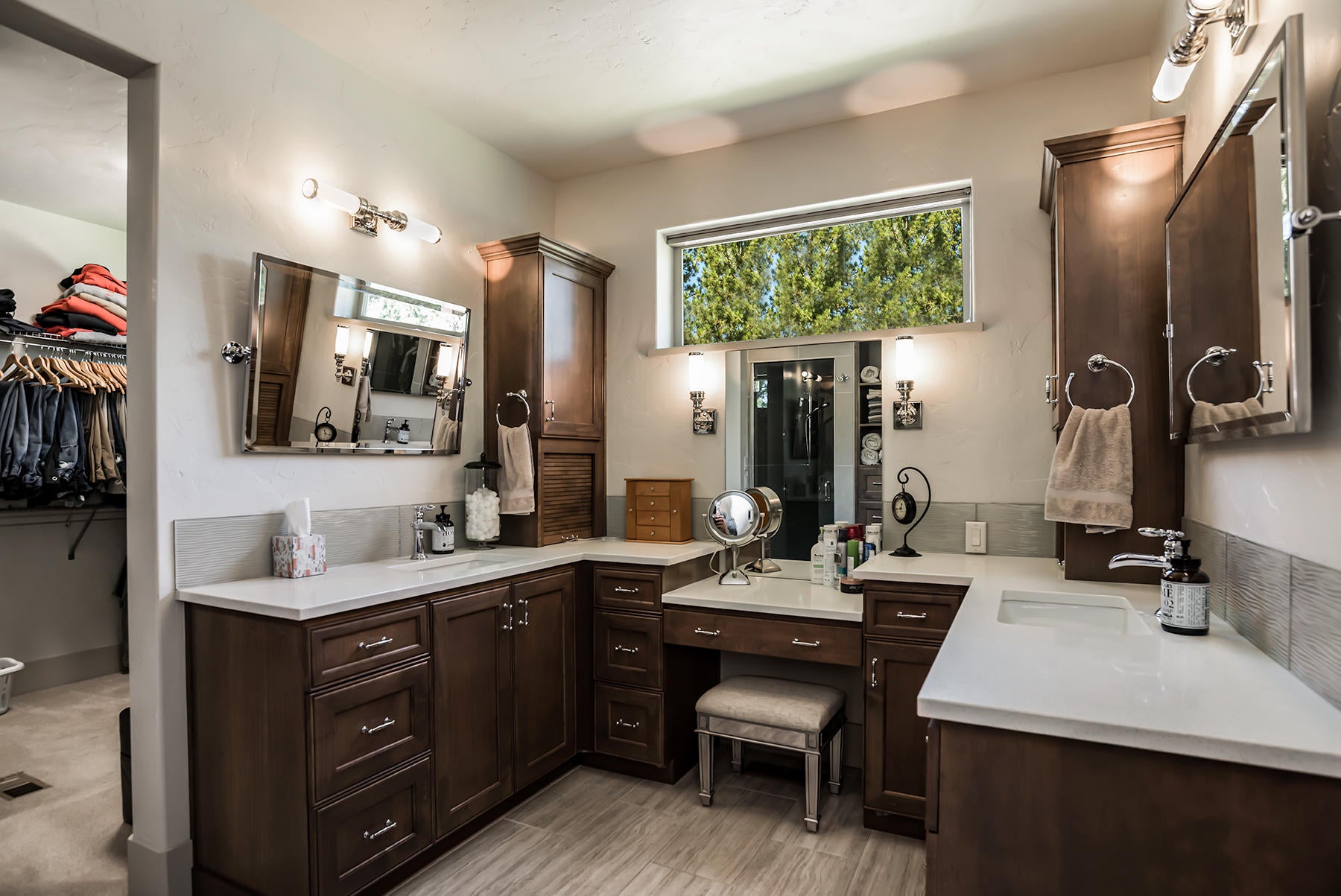 60540 Billadeau Road Bend, OR 97702 - Photo 18 of 39 19-Master Bath