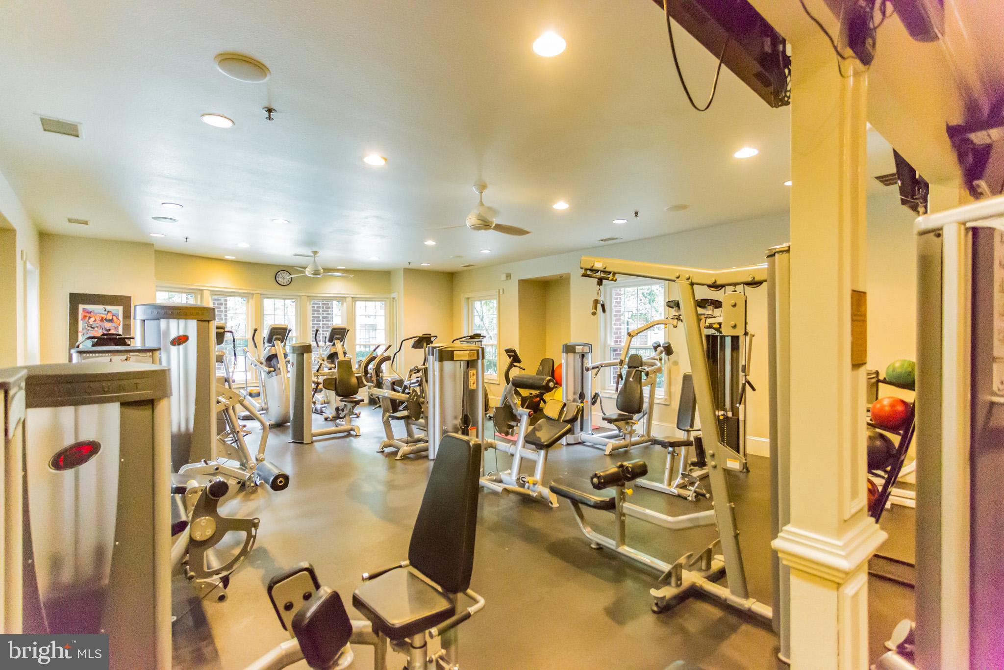 1591 Spring Gate Dr., Unit 3311 McLean, VA 22102 - Photo 3 of 11