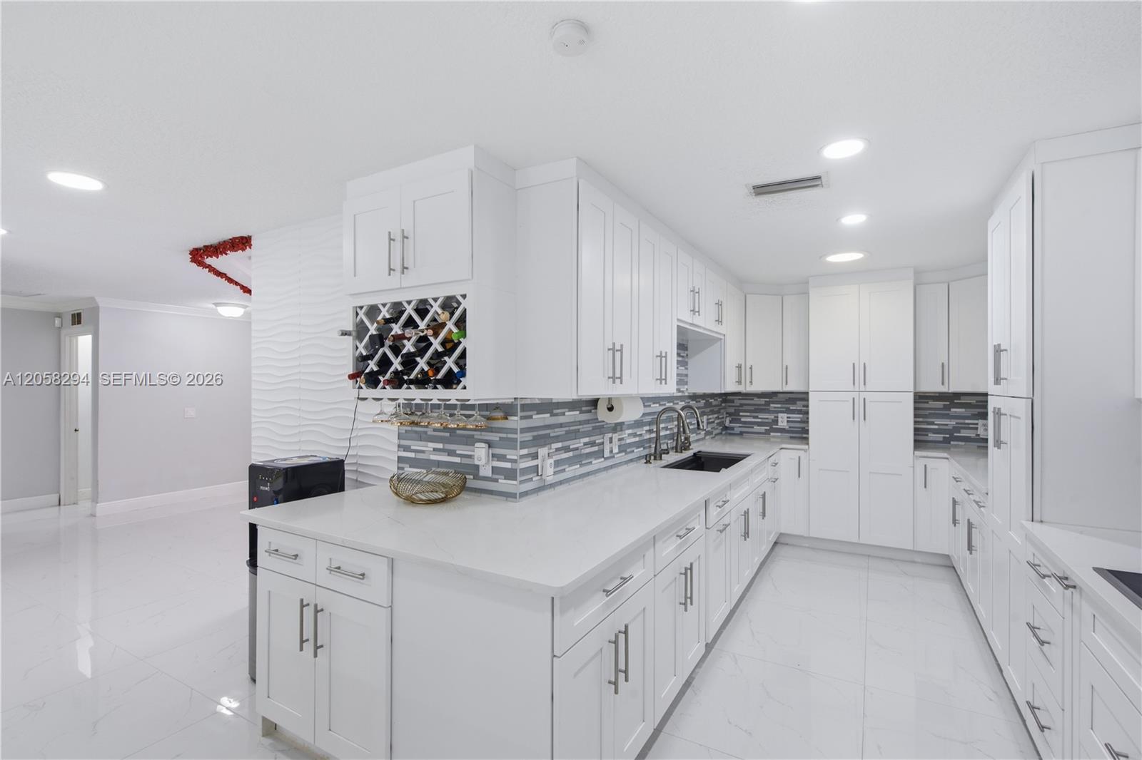 16839 Whirley Road Lutz, FL 33558 - Photo 8 of 56 Gallery Image 8