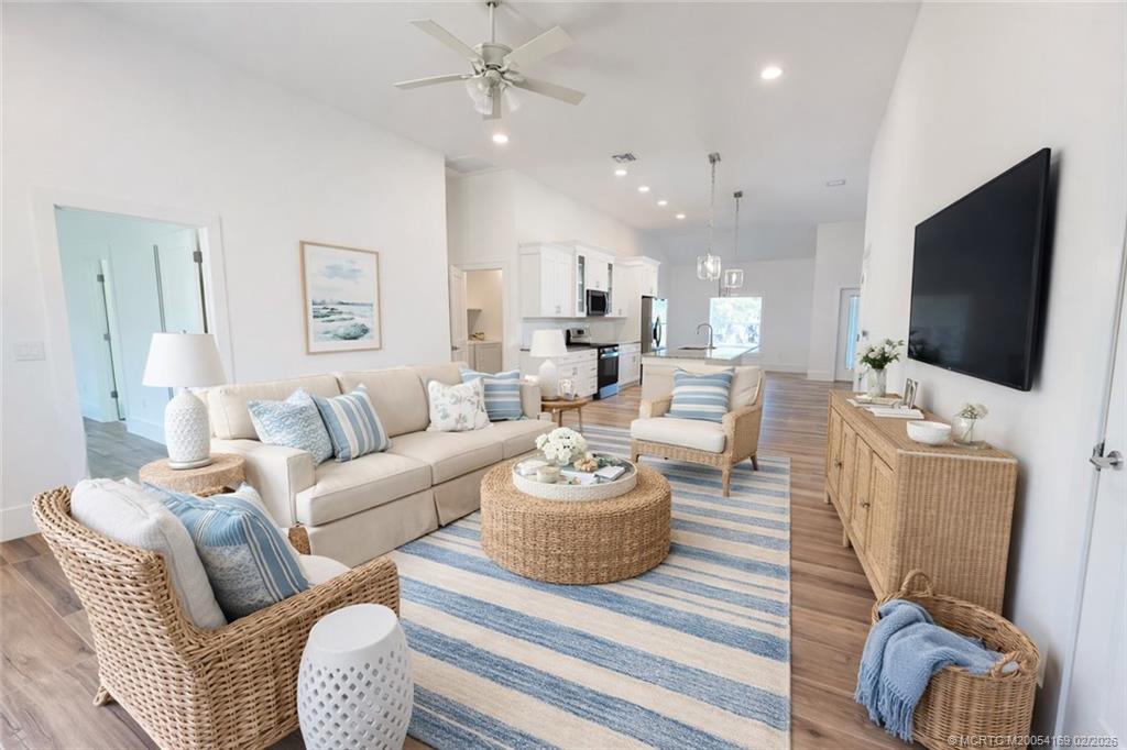 6225 Southeast Highland Avenue Stuart, FL 34997 - Photo 7 of 27