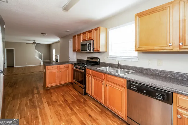 $2,495 | 6833 Fireside Lane, Atlanta, GA 30349