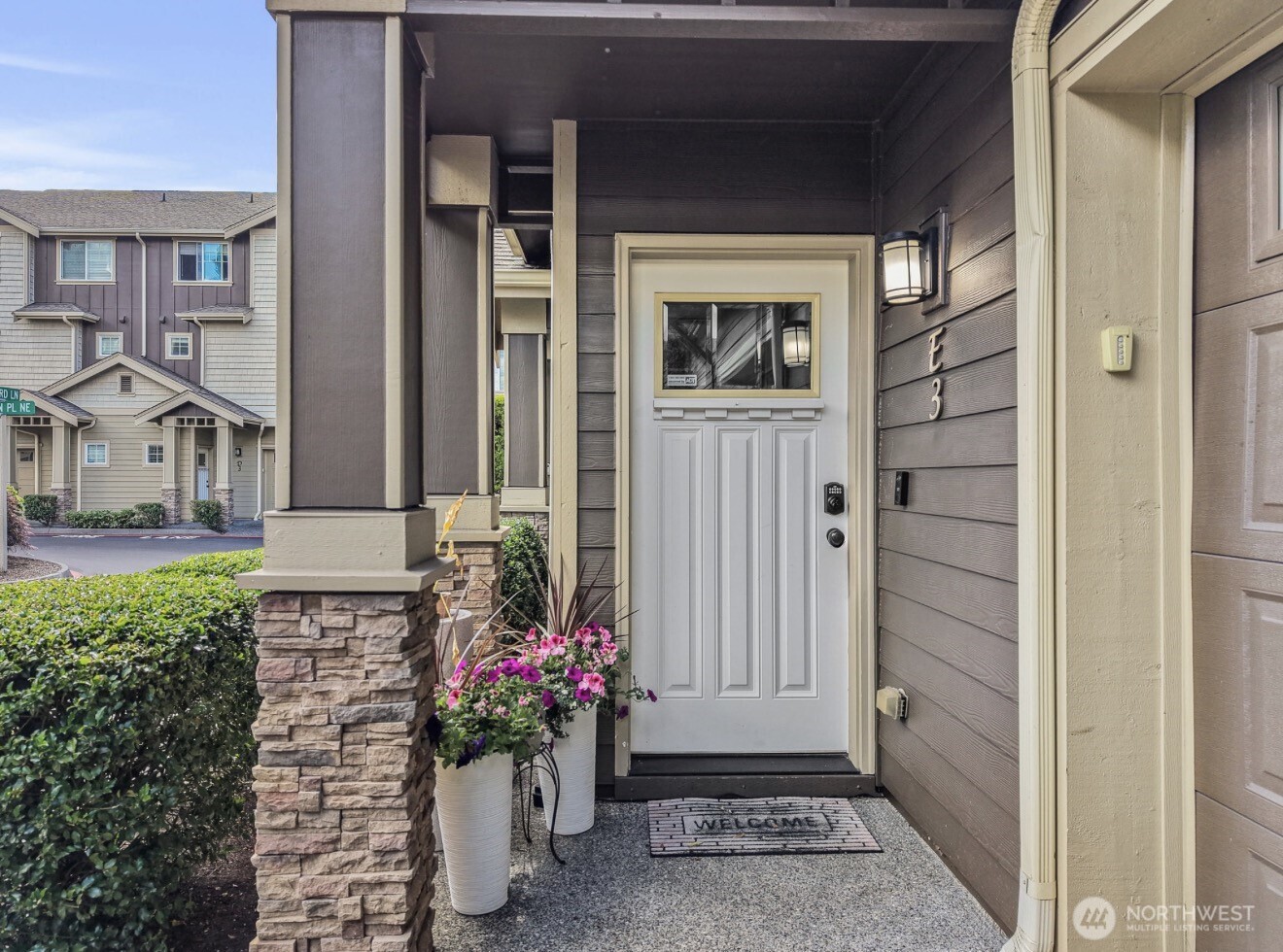 4600 Northeast 3rd Lane, Unit E3 Renton, WA 98059 - Photo 2 of 34