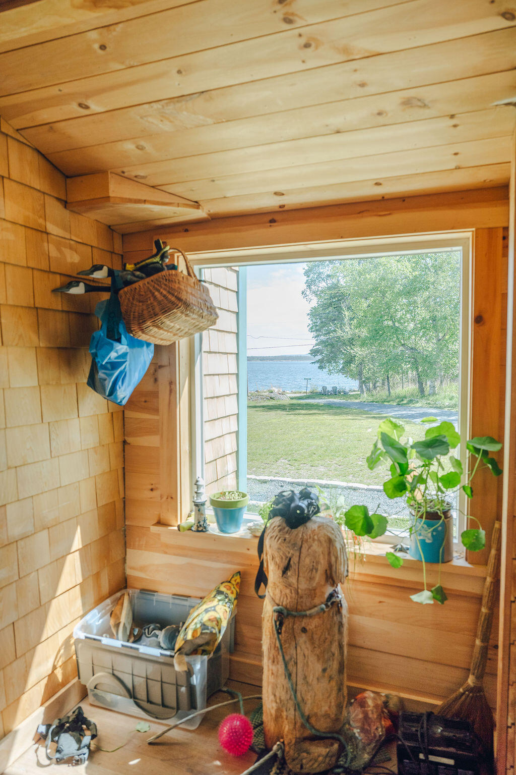 128 Crowley Island Road Gouldsboro, ME 04624 - Photo 30 of 38 Mudroom between Garage & House