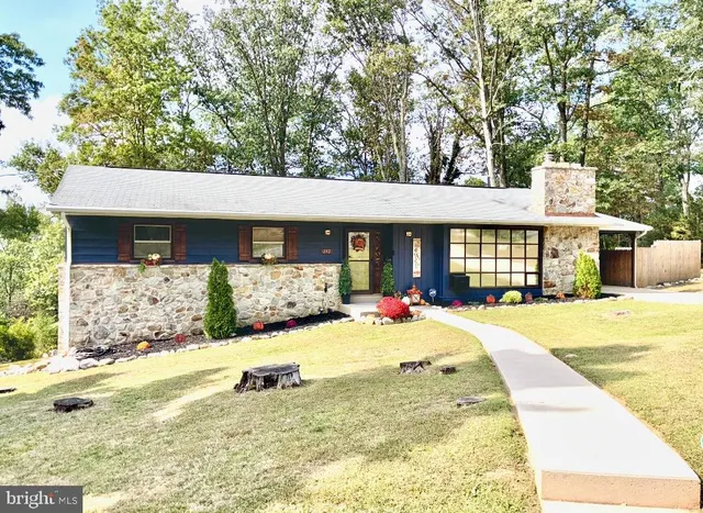 $320,000 | 252 Mt Union Road, Fayetteville, PA 17222