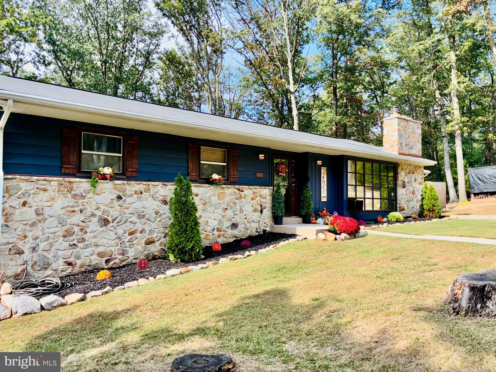 252 Mt Union Road Fayetteville, PA 17222 - Photo 2 of 49