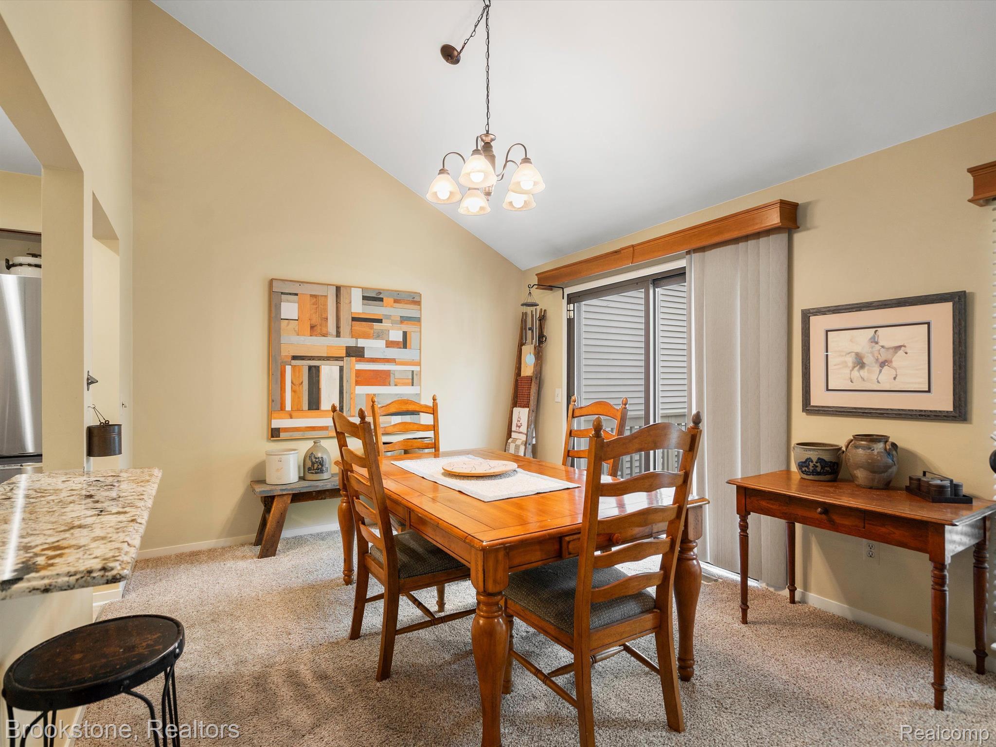 564 Victoria Rochester, MI 48307 - Photo 11 of 40 Dining room
