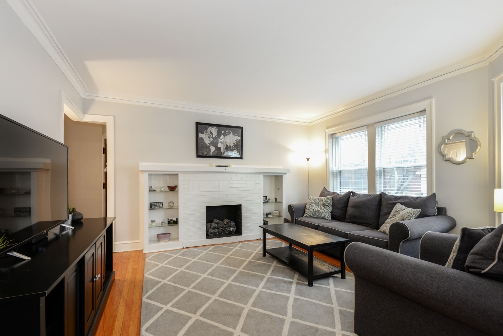 520 Sheridan Road, Unit 1A Evanston, IL 60202 - Photo 2 of 10