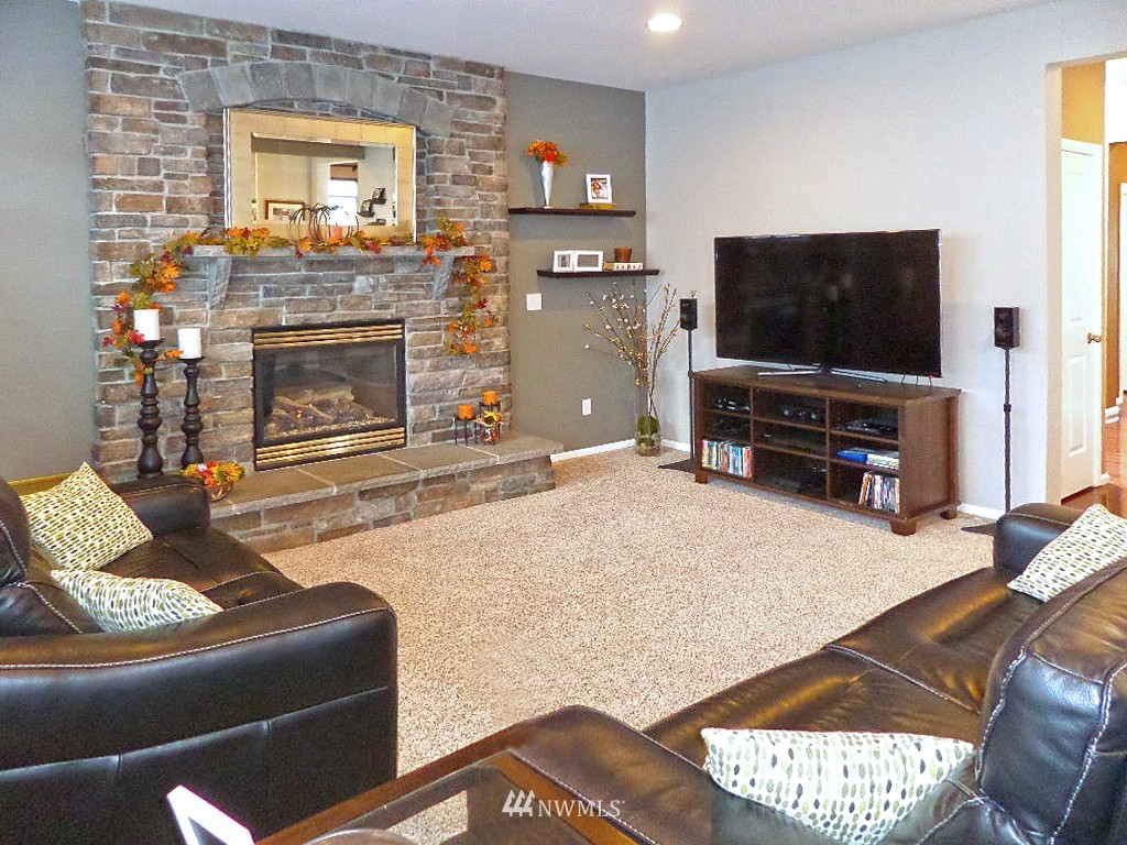 16109 35th Park Southeast Bothell, WA 98012 - Photo 5 of 25 Gallery Image 5