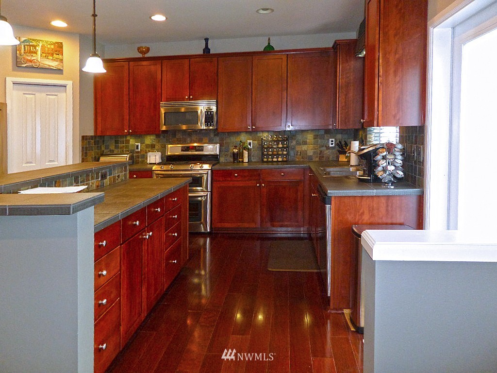 16109 35th Park Southeast Bothell, WA 98012 - Photo 7 of 25 Gallery Image 7