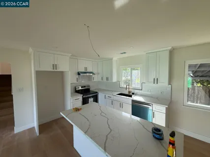 $1,190,000 | Central Castro Valley, Castro Valley, CA 94546