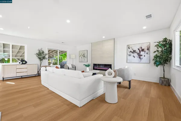 $1,190,000 | Central Castro Valley, Castro Valley, CA 94546