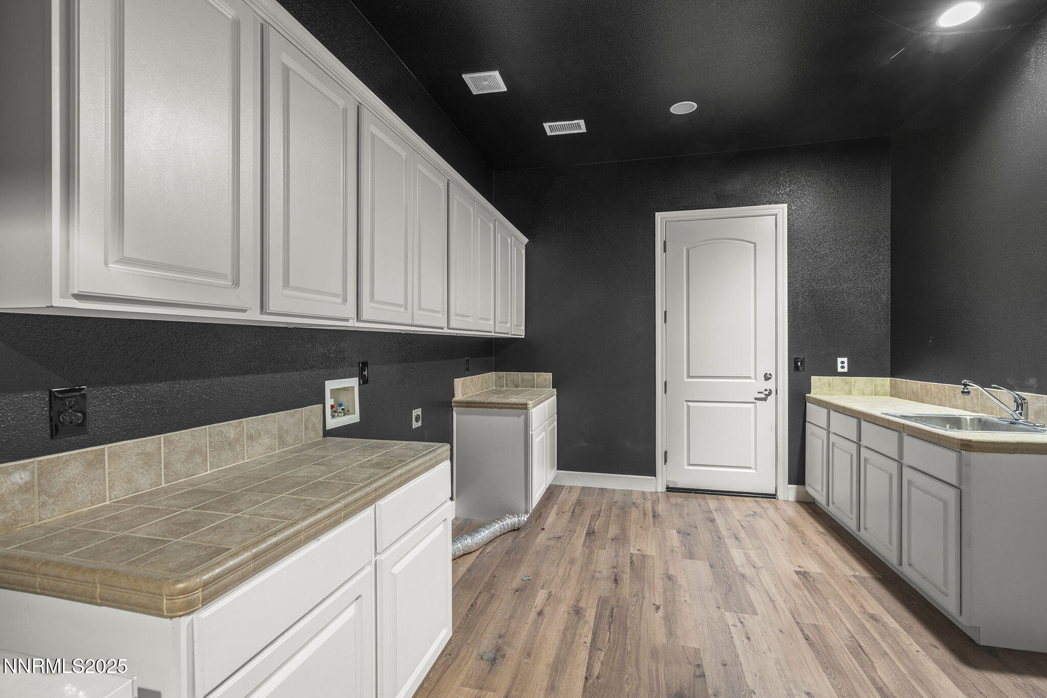 124 Denio Drive Dayton, NV 89403 - Photo 23 of 48 32-web-or-mls-_DSC4711