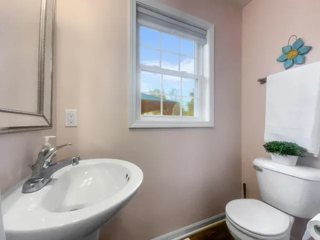 $3,900 | 1631 Smith Lane, Delavan, WI 53115