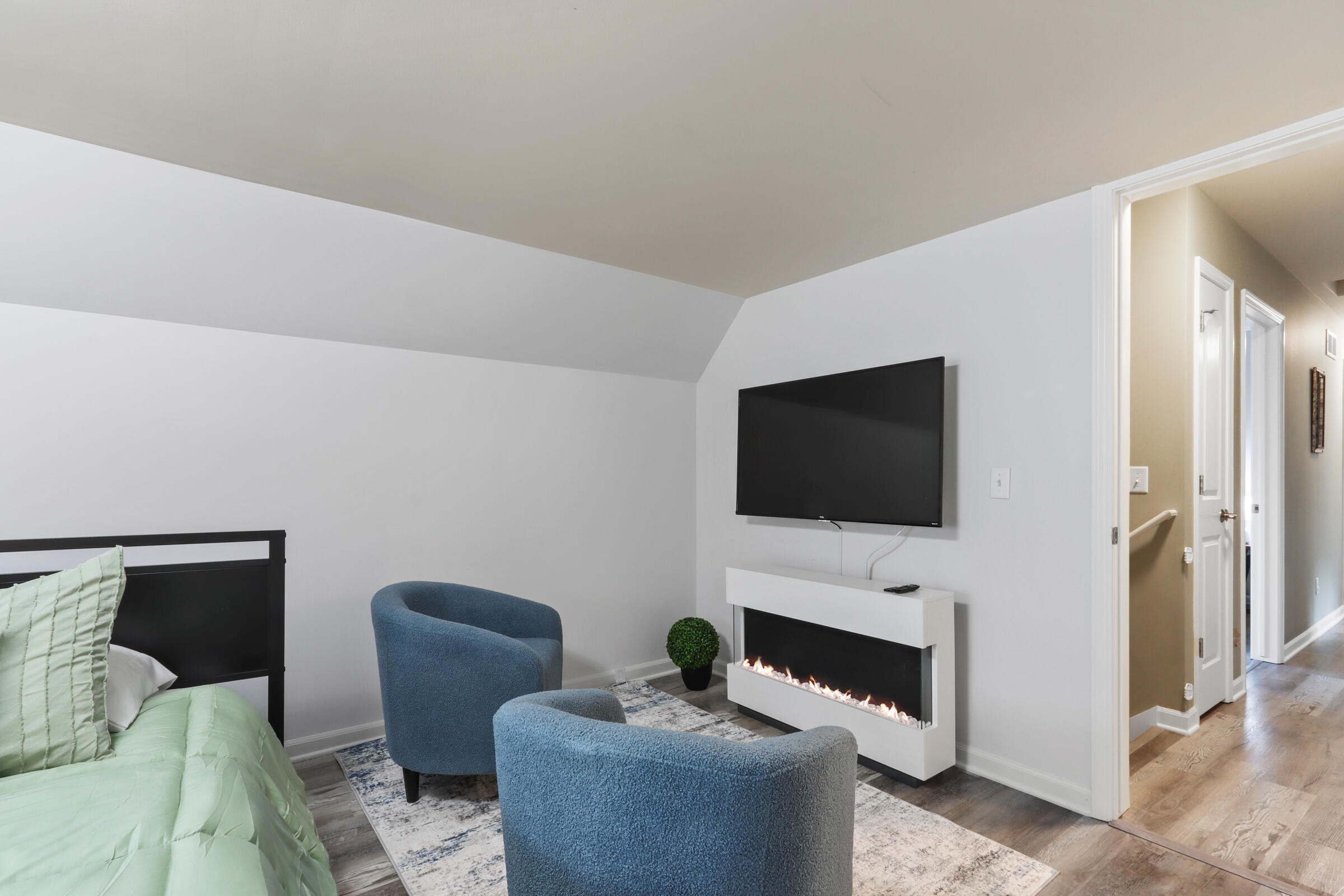 1631 Smith Lane Delavan, WI 53115 - Photo 17 of 59 Photo (22)