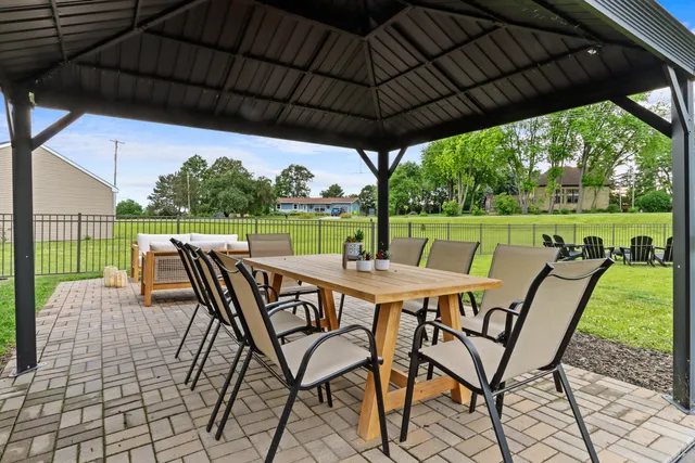 $3,900 | 1631 Smith Lane, Delavan, WI 53115