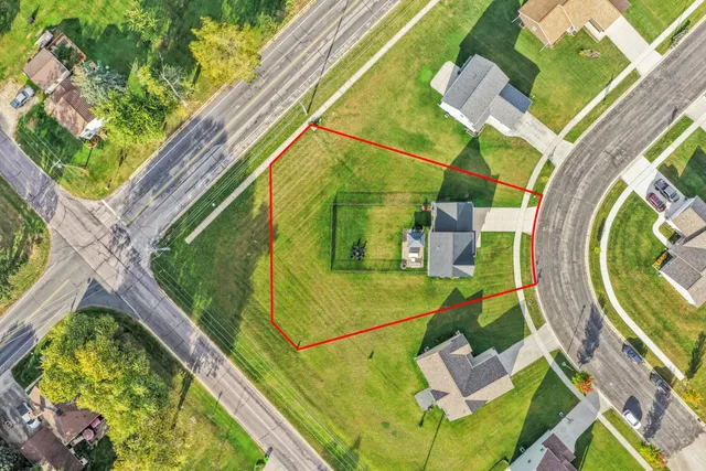 $3,900 | 1631 Smith Lane, Delavan, WI 53115