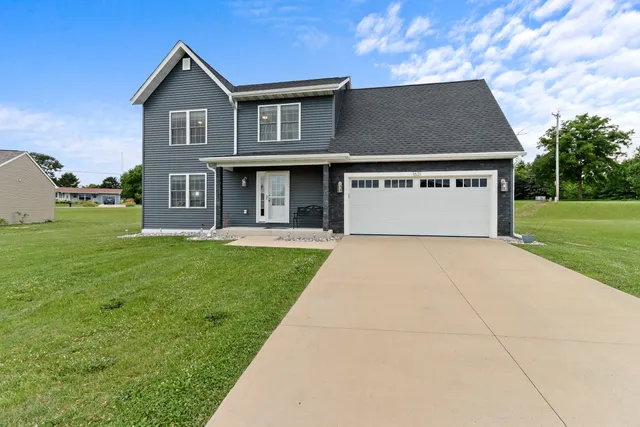 $3,900 | 1631 Smith Lane, Delavan, WI 53115