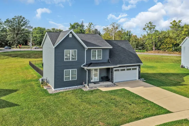 $3,900 | 1631 Smith Lane, Delavan, WI 53115