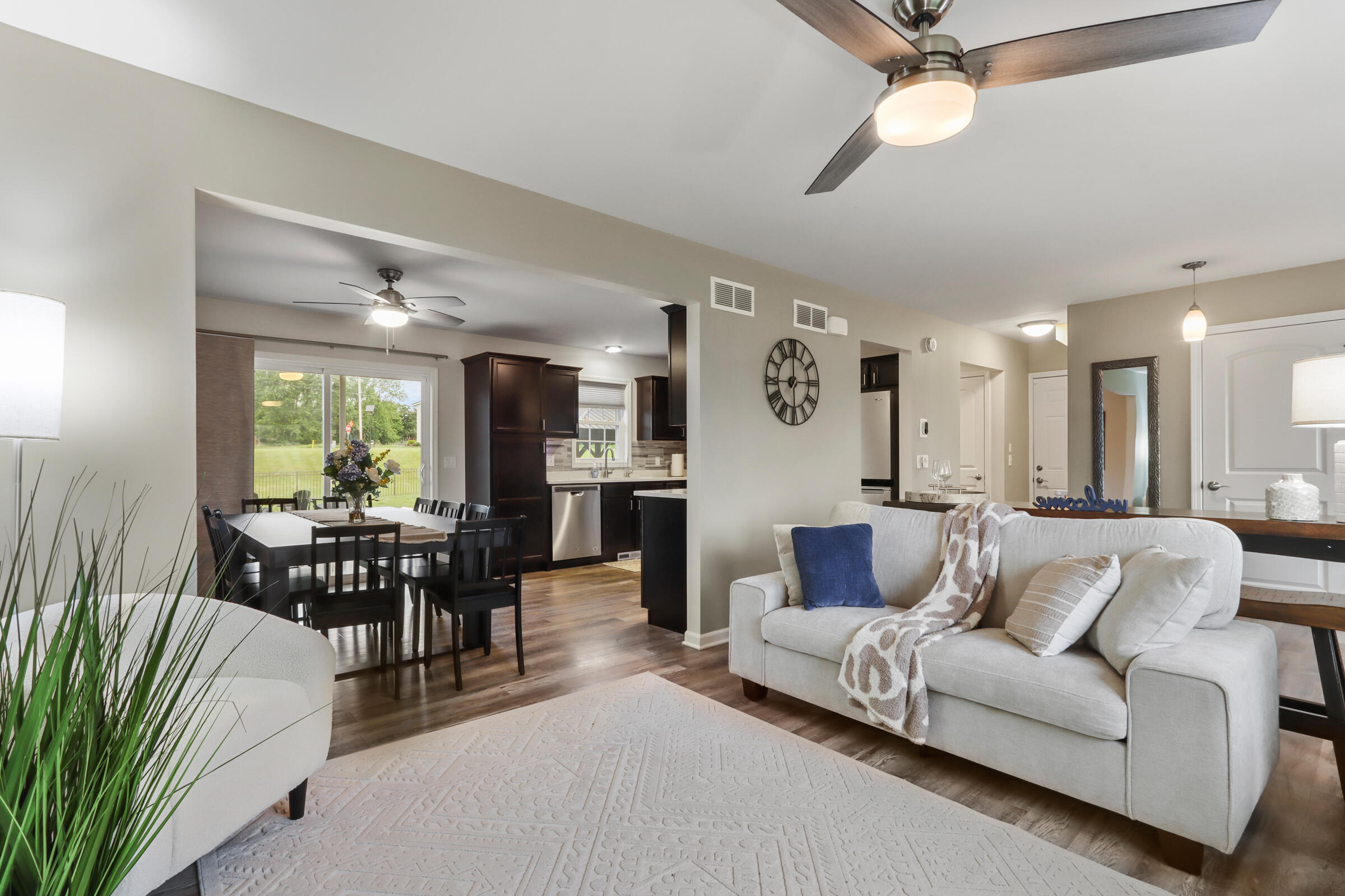 1631 Smith Lane Delavan, WI 53115 - Photo 7 of 59 Photo (12)