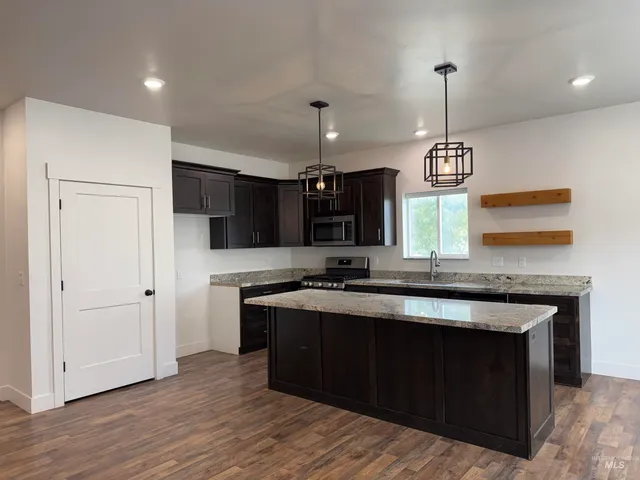 $427,500 | 1011 Thunder Mountain Street, Kimberly, ID 83341