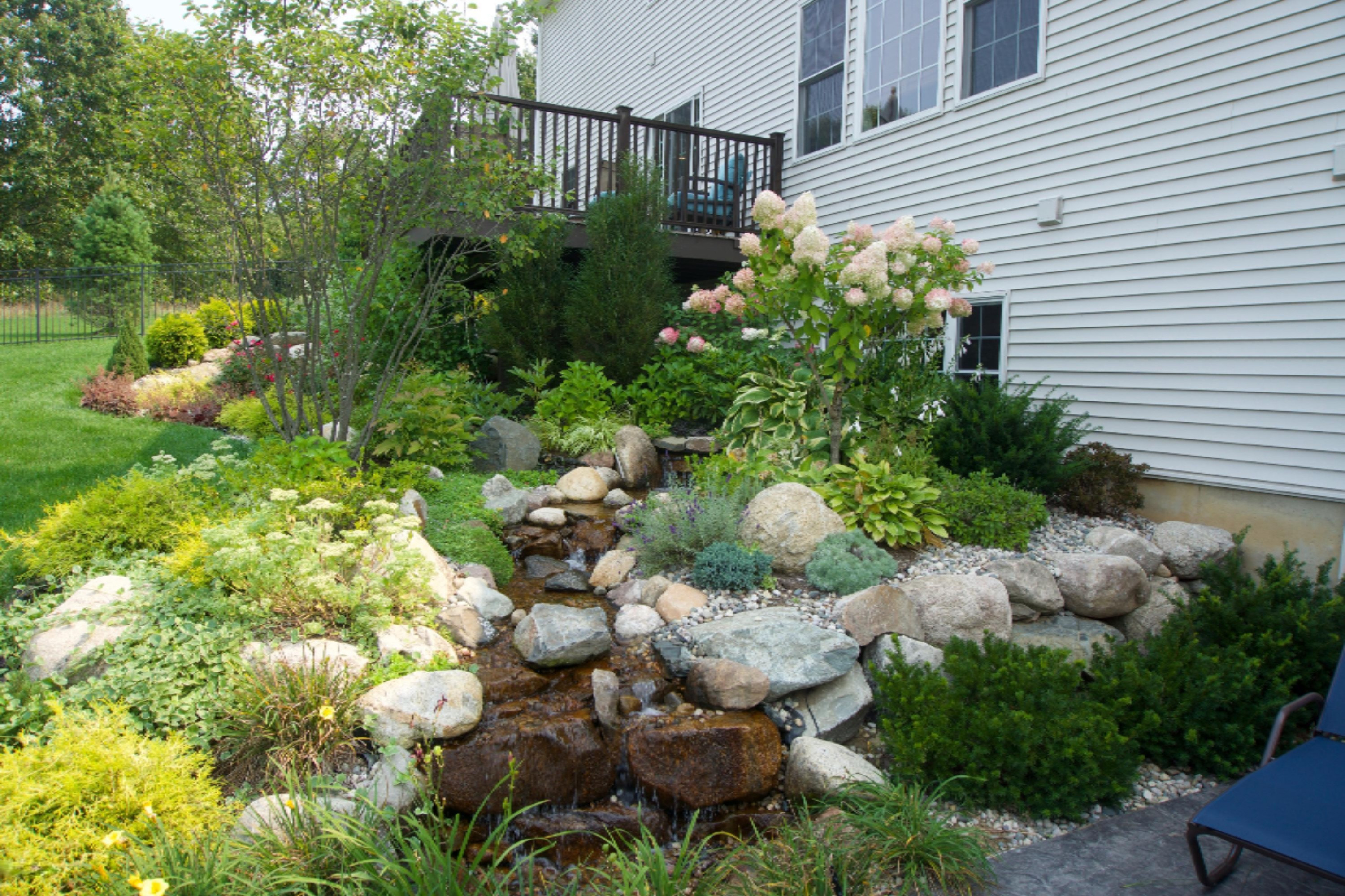 9868 Shephard Ridge Kalamazoo, MI 49009 - Photo 3 of 38 Summer Photo