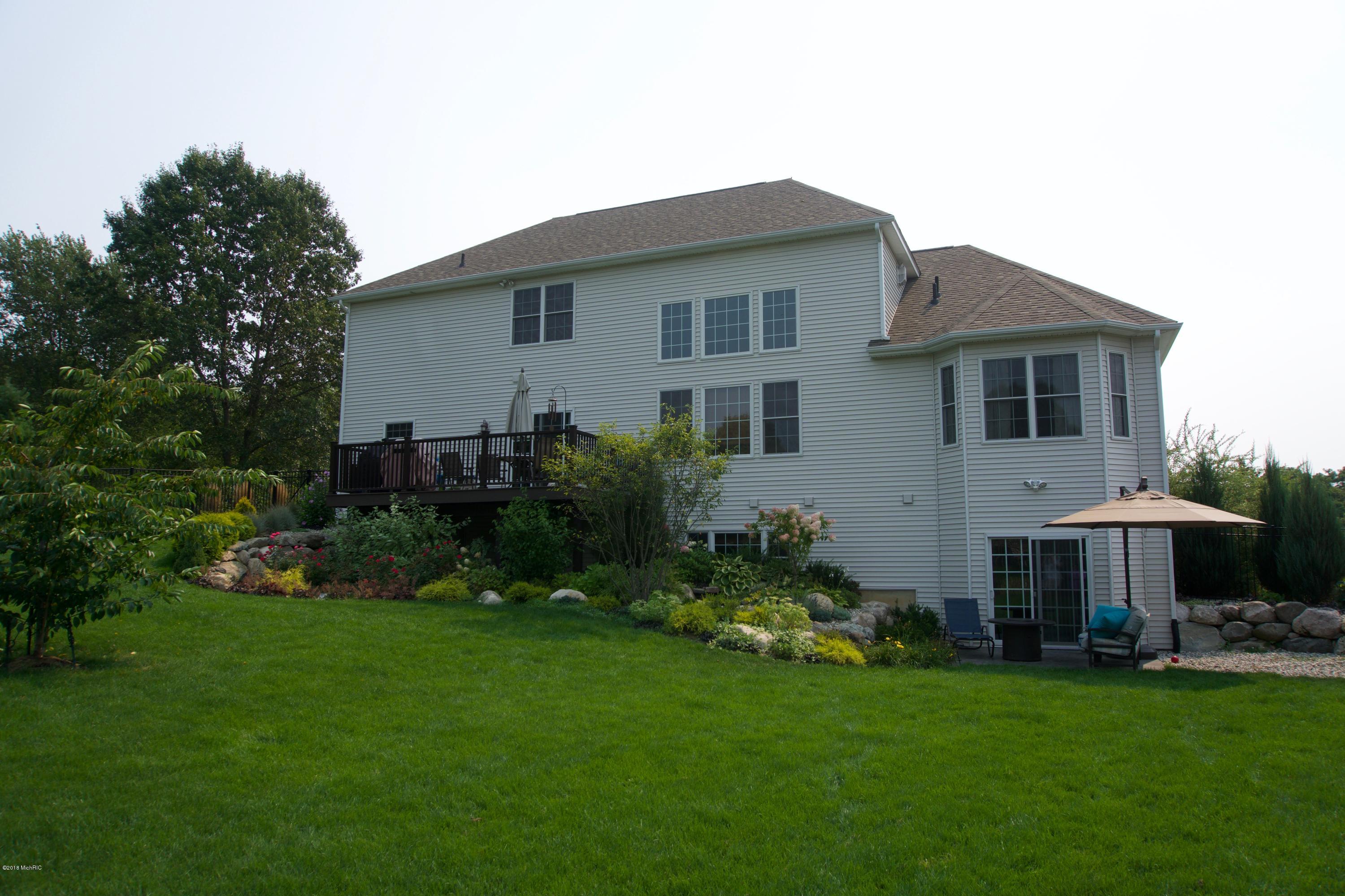 9868 Shephard Ridge Kalamazoo, MI 49009 - Photo 33 of 38 Summer Photo