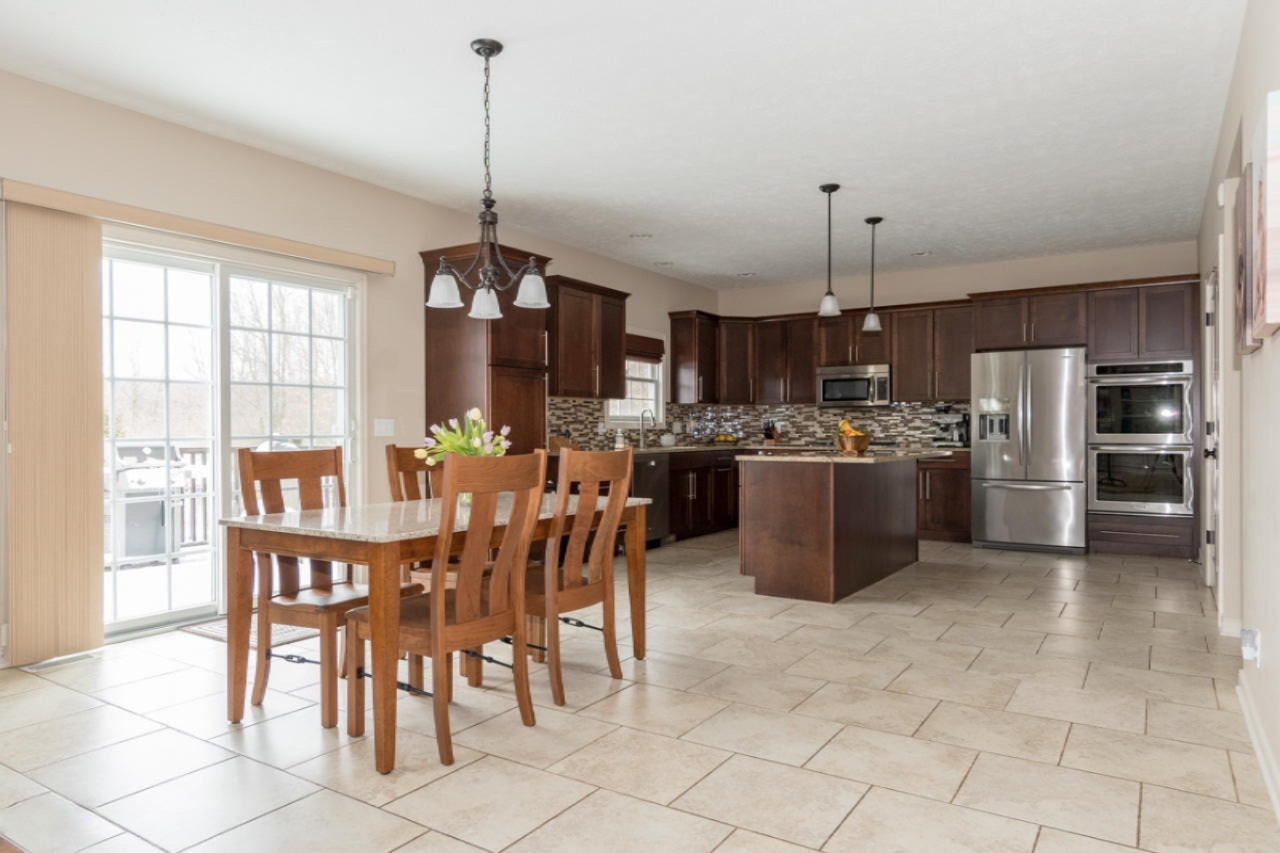 9868 Shephard Ridge Kalamazoo, MI 49009 - Photo 6 of 38 Elegant Kitchen