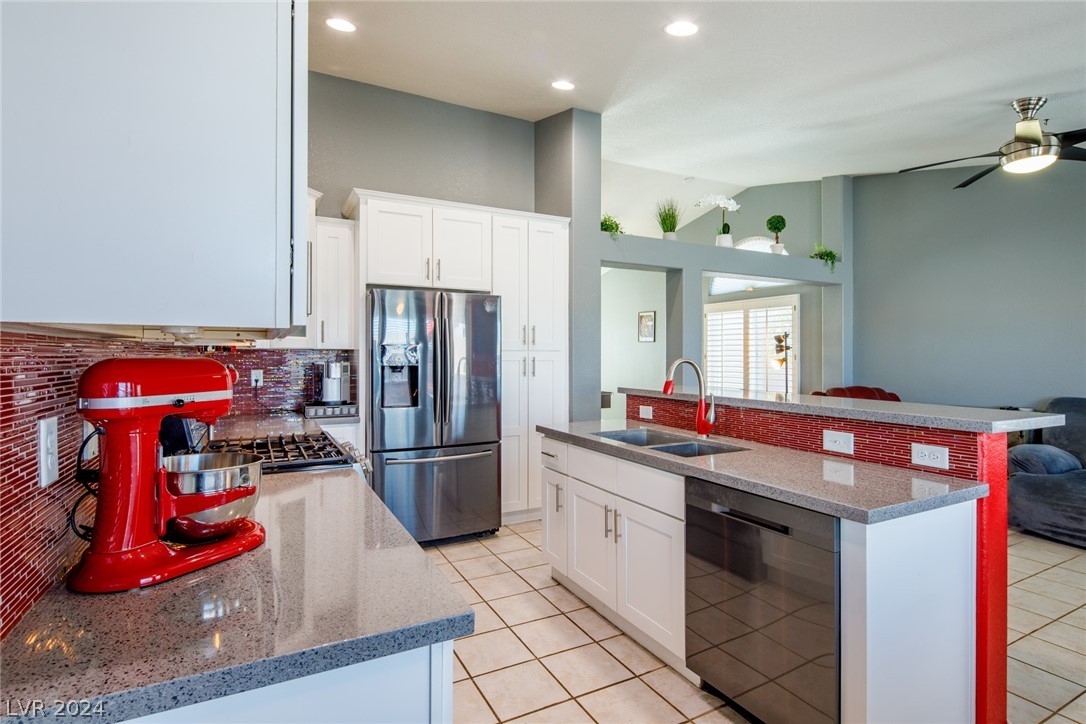 732 Yellowtail Way Henderson, NV 89002 - Photo 16 of 45