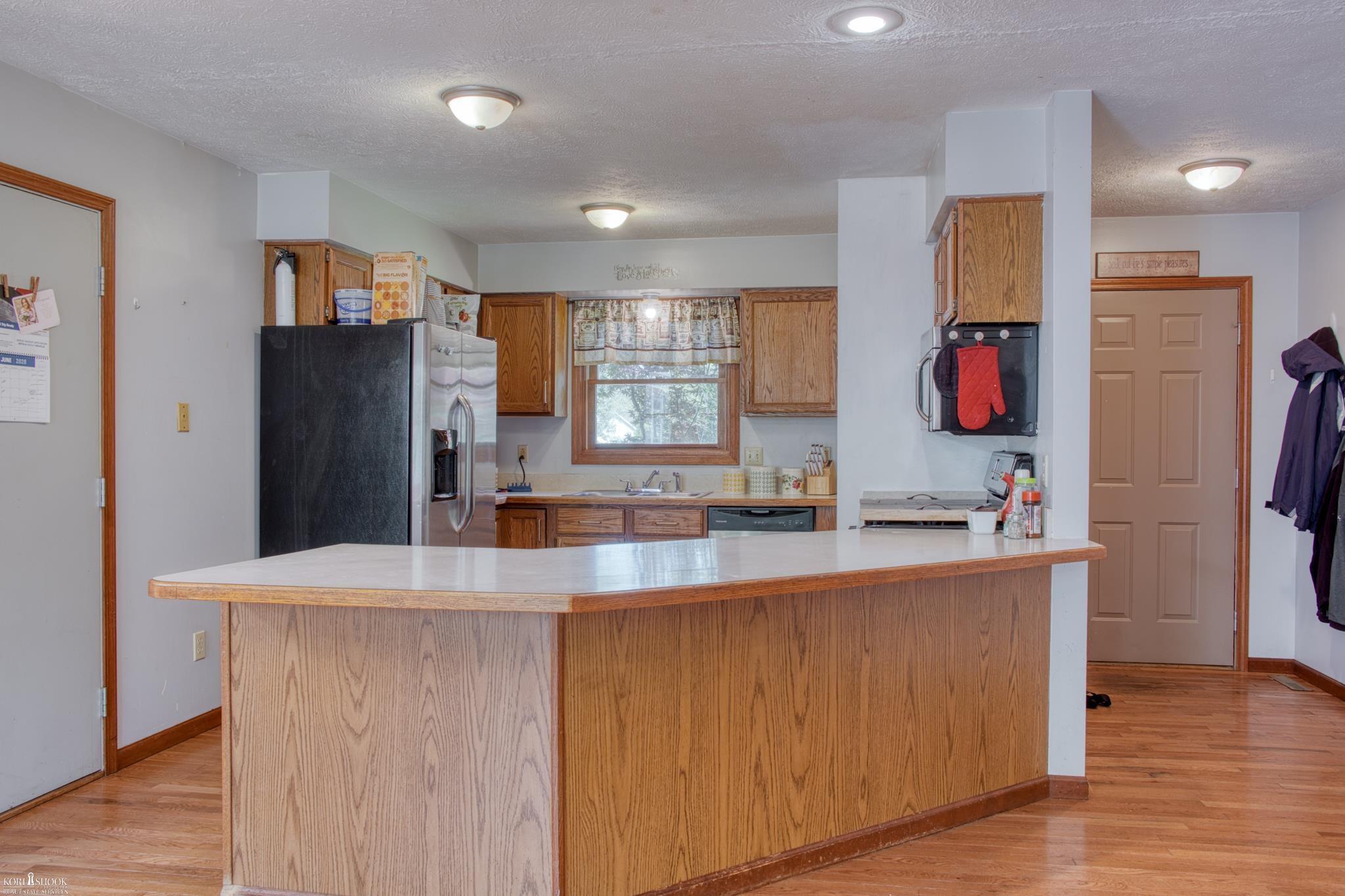 3083 Meadow Brook Road Owosso, MI 48867 - Photo 2 of 26